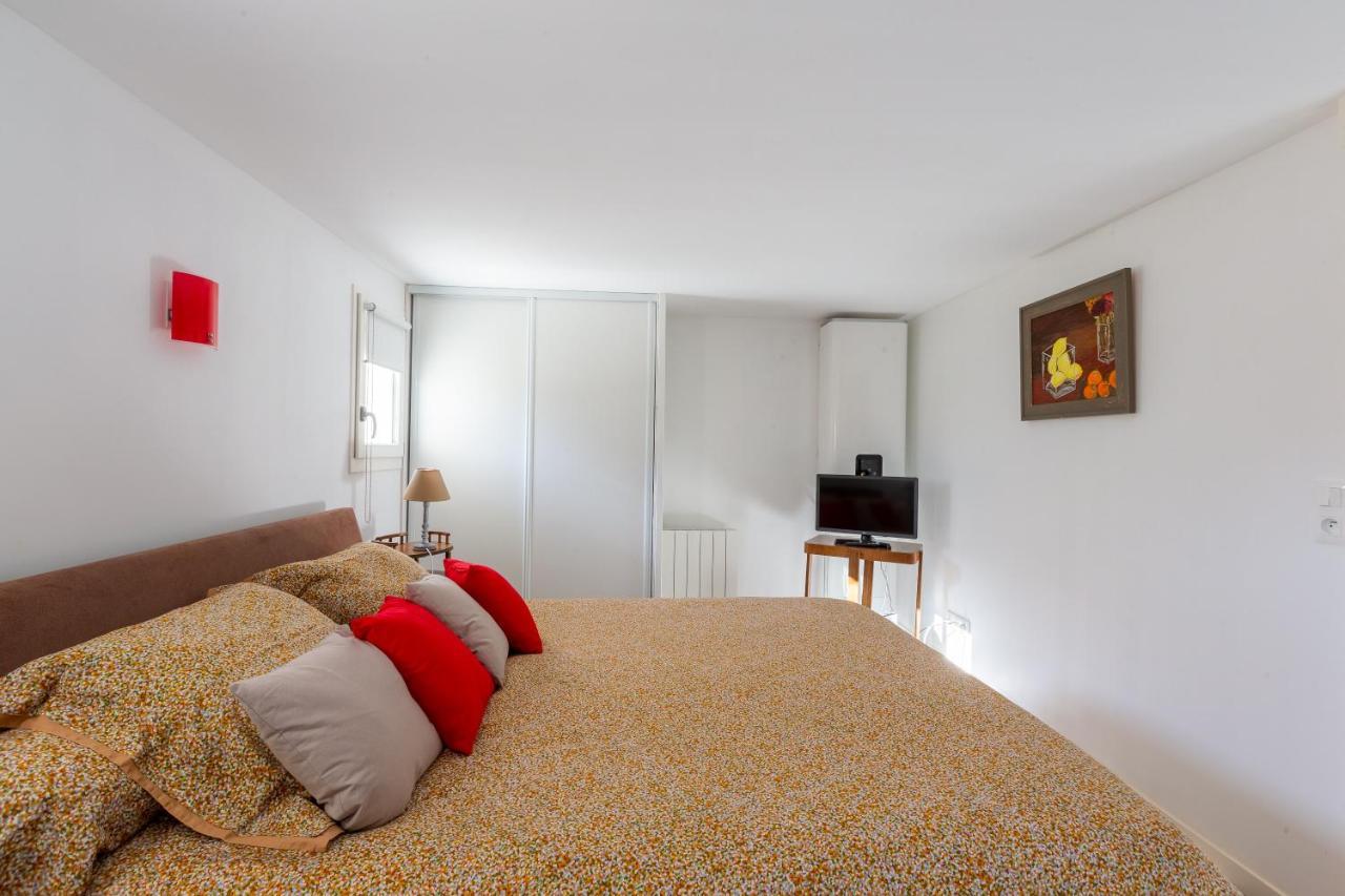 Holiday home Maison Foncillon-chay Classee Pmr